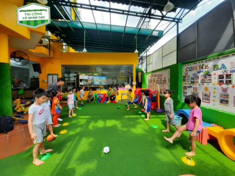 Một số hình ảnh thảm cỏ nhân tạo dành cho trường học